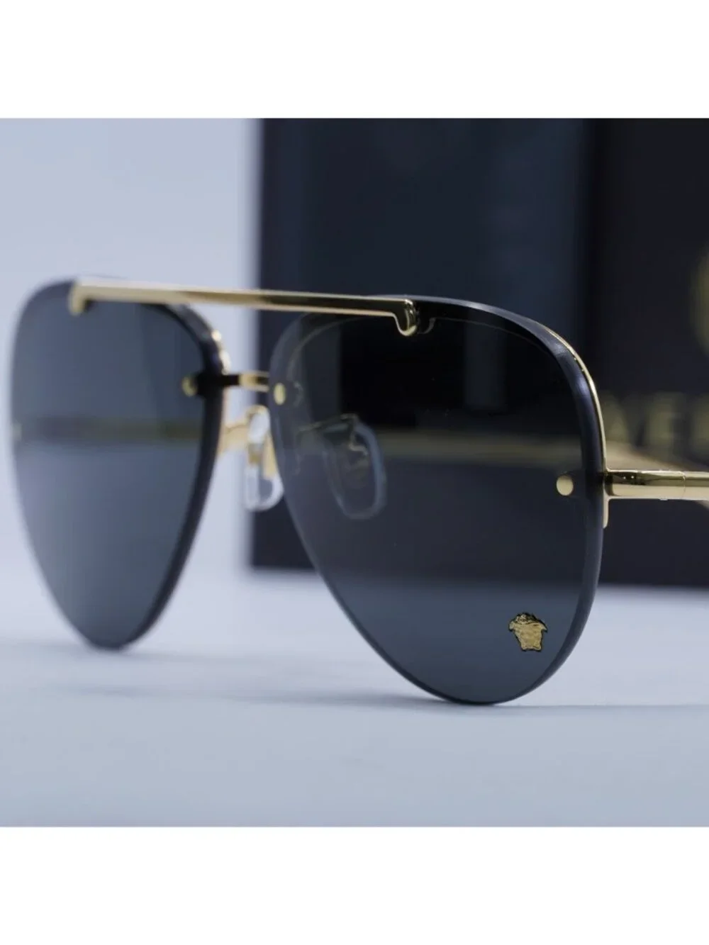 Versace model ve2231